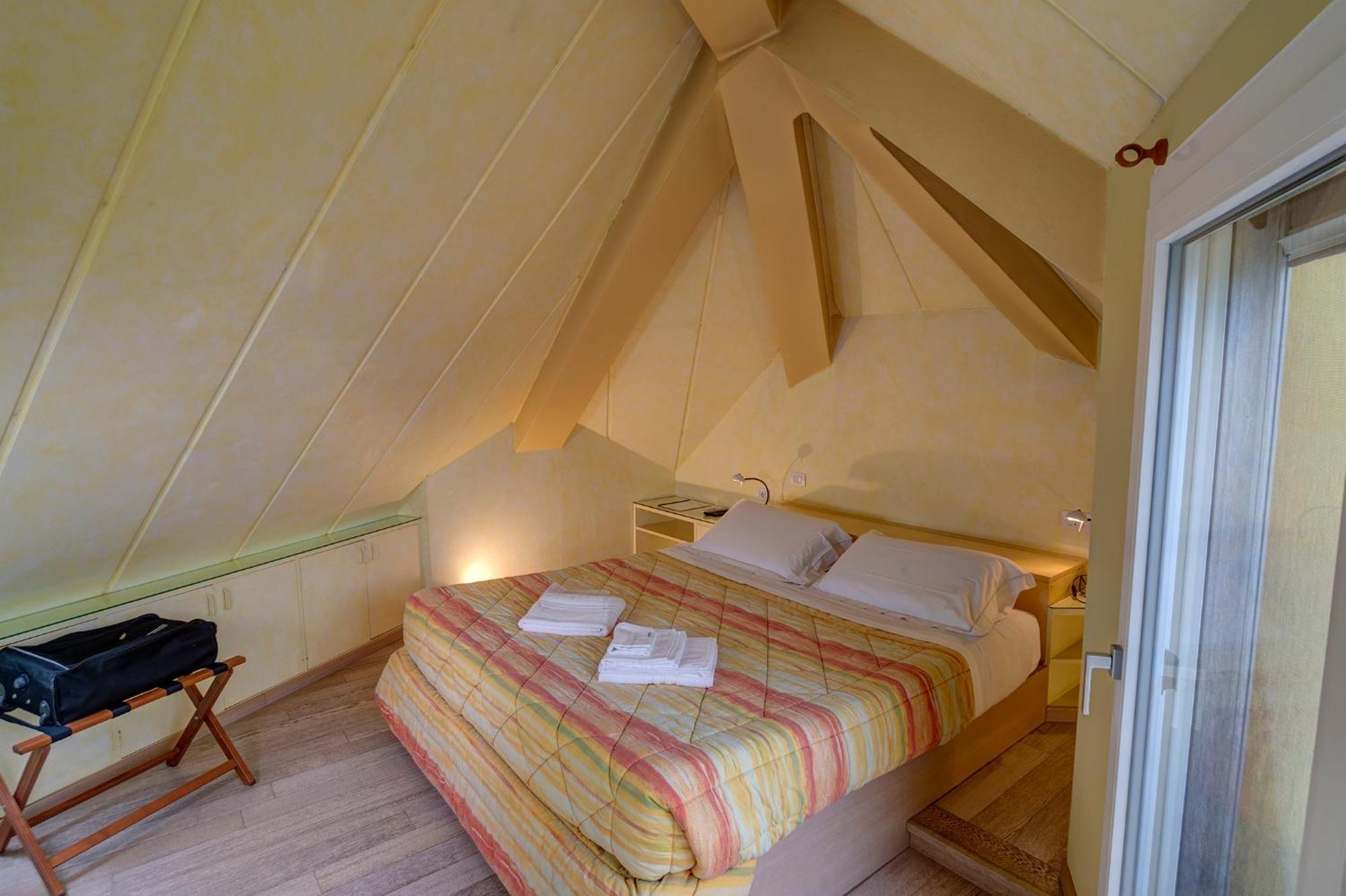 Il Colombe B&B Barzanò Exteriör bild